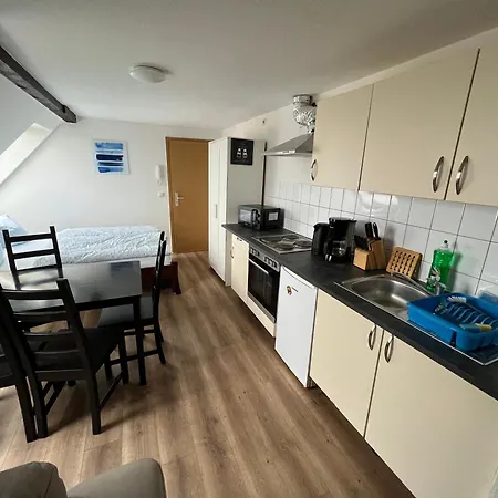 Und Monteurzimmer Naehe Leuna, Merseburg, Halle Und Leipzig *