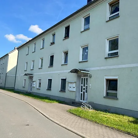 Und Monteurzimmer Naehe Leuna, Merseburg, Halle Und Leipzig Apartment *