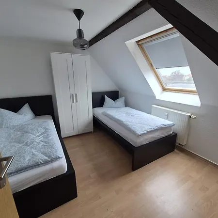 Und Monteurzimmer Naehe Leuna, Merseburg, Halle Und Leipzig Braunsbedra