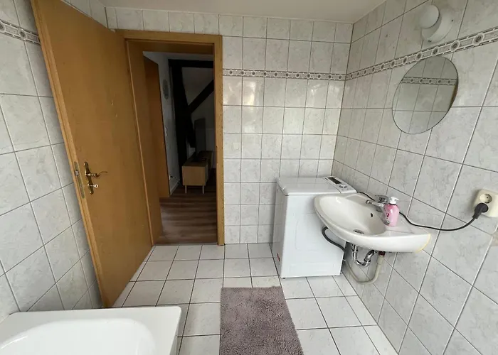 Und Monteurzimmer Naehe Leuna, Merseburg, Halle Und Leipzig *