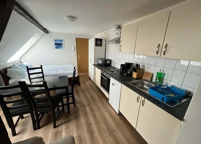 Und Monteurzimmer Naehe Leuna, Merseburg, Halle Und Leipzig *